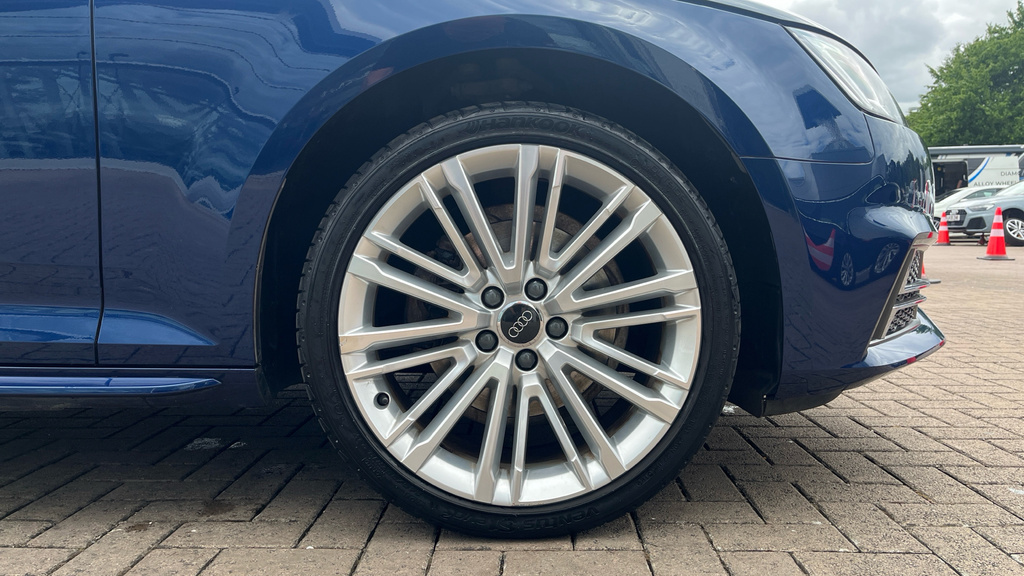 Audi A4 A4 2.0T Fsi S Line Blue #5