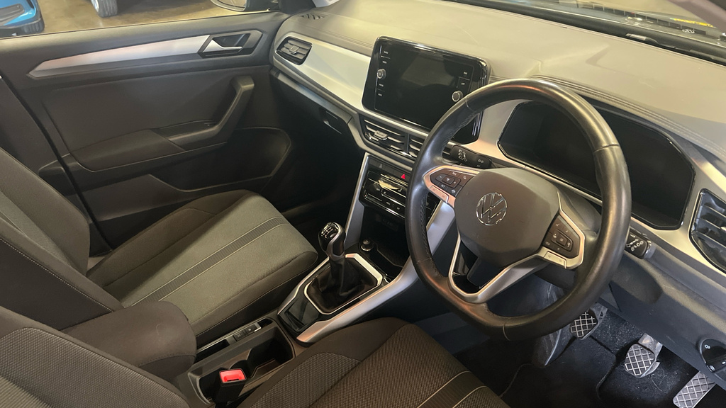 Volkswagen T-Roc T-roc 1.5 Tsi Life GU72YHD Black #6