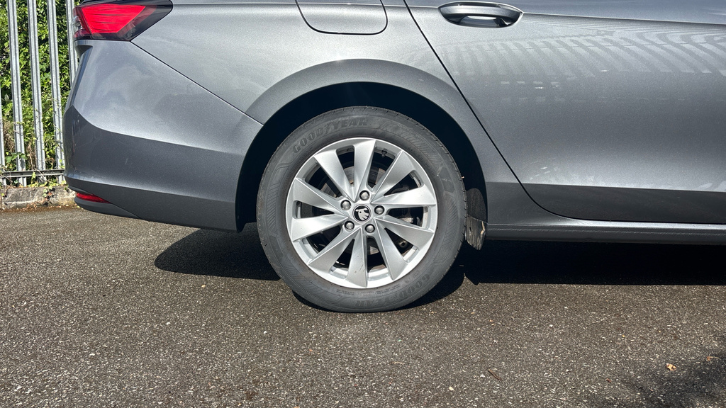 Skoda Superb Superb 2.0 Tdi Se Technology Dsg GL25ORJ Grey #5