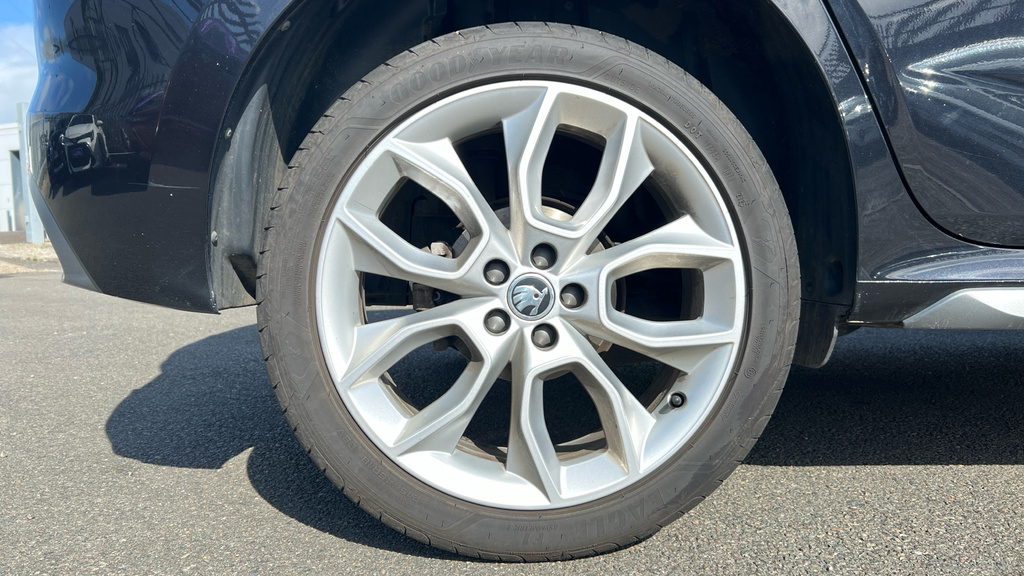 Skoda Kamiq Kamiq 1.5 Tsi Se GD23ZYO Black #5