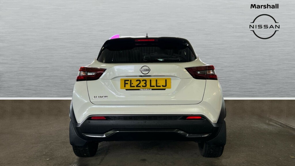 Nissan Juke Juke 1.0 Dig-t 114 Tekna FL23LLJ White #6