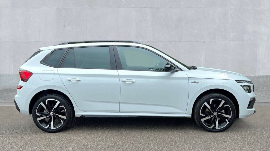 Skoda Kamiq Kamiq 1.5 Tsi Monte Carlo Dsg KM74GVT White #4