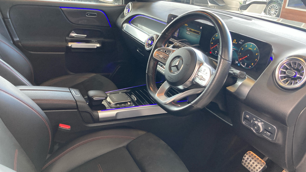 Mercedes-Benz GLB Class Glb 200 Amg Line Executive 7G-tronic KN23ZBE White #3
