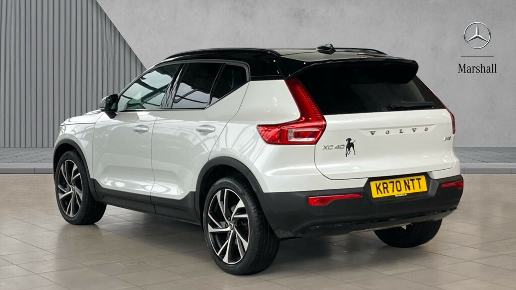 Volvo XC40 Xc40 2.0 B4p R Design Pro Awd KR70NTT White #2