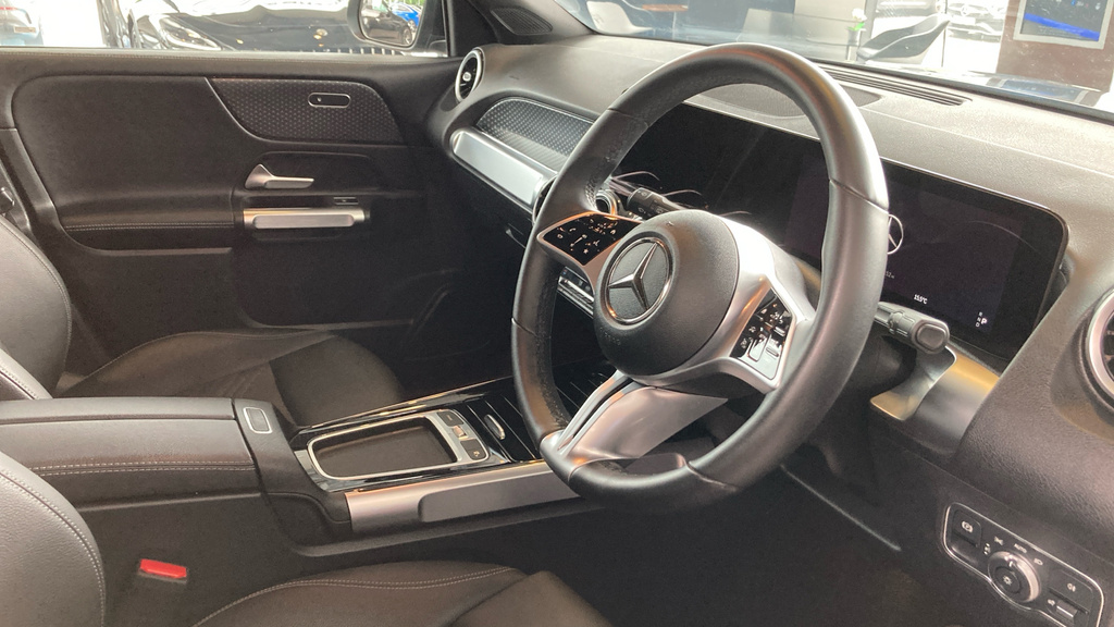 Mercedes-Benz GLB Class Glb 200 Sport Executive 7G-tronic KN25ZFE Black #3