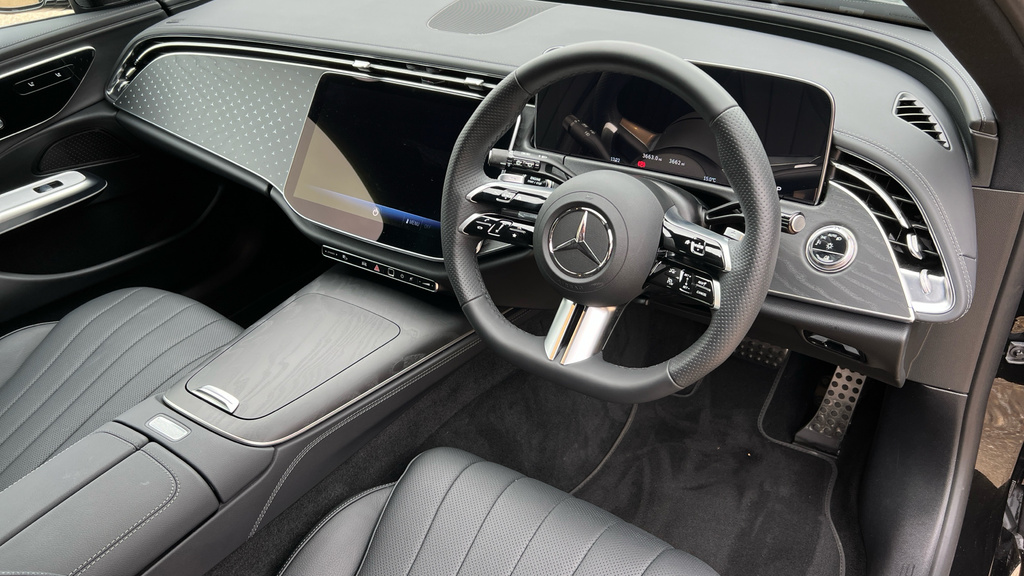 Mercedes-Benz E Class E Class E220d Amg Line 9G-tronic Black #3