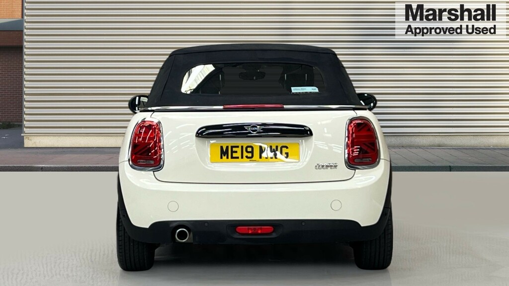 Mini Convertible Convertible 1.5 Cooper Classic II ME19MWG White #4