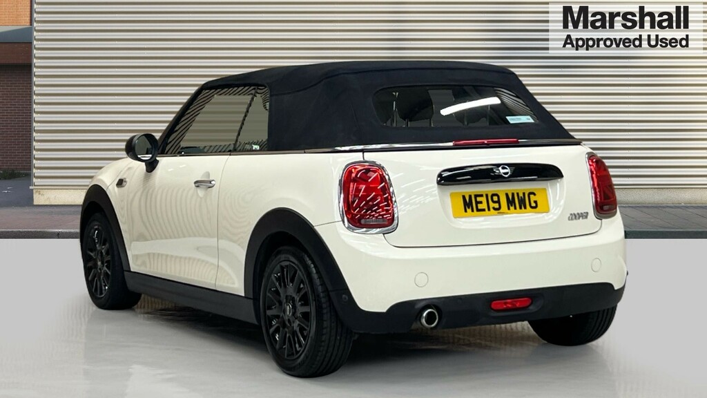 Mini Convertible Convertible 1.5 Cooper Classic II ME19MWG White #5