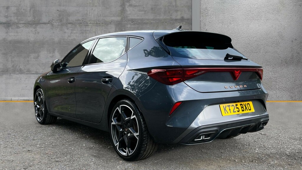 Cupra Leon Leon 1.5 Etsi 150 V2 Dsg KT25BXO Grey #3