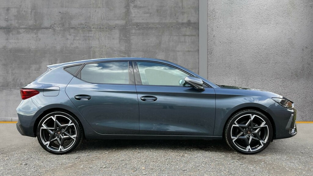 Cupra Leon Leon 1.5 Etsi 150 V2 Dsg KT25BXO Grey #4