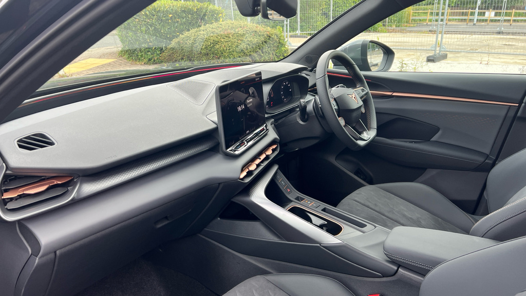 Cupra Terramar Terramar 1.5 Etsi 150 V2 Dsg Grey #2