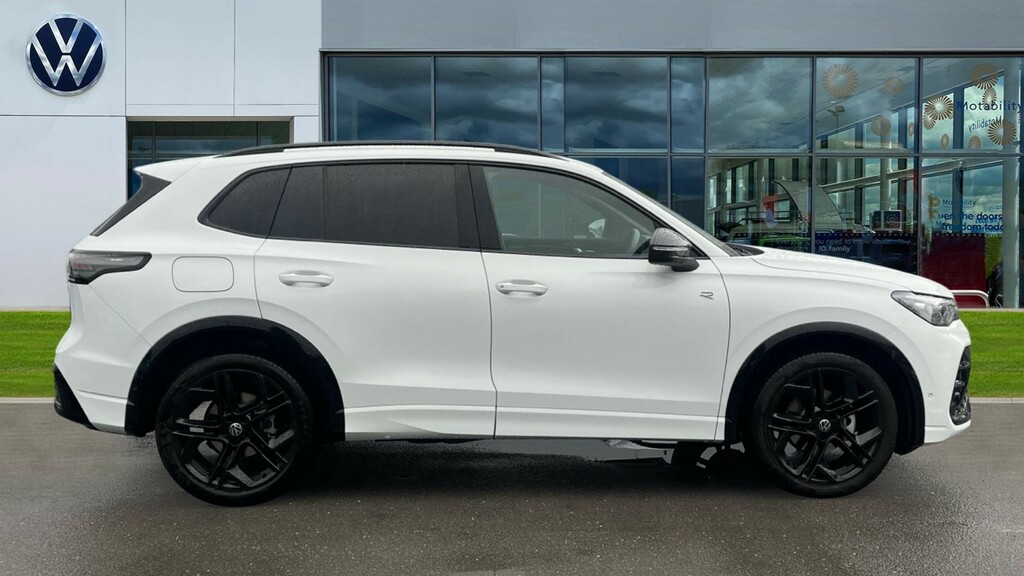 Volkswagen Tiguan Tiguan 1.5 Etsi 150 R-line Dsg Comfort Pack LF75HYD White #4
