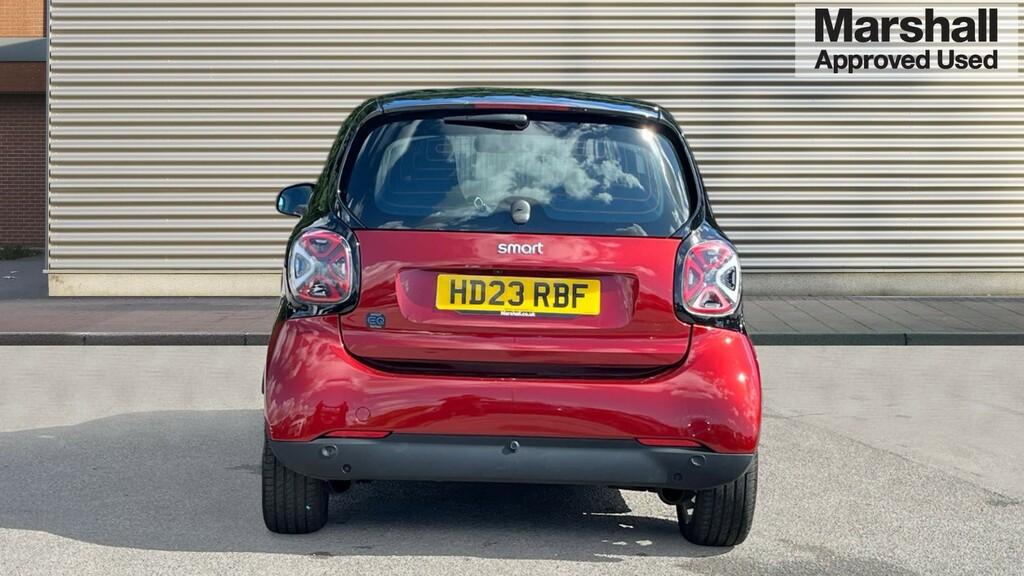 Smart Fortwo Coupe Fortwo Coupe 60Kw Eq Exclusive 17Kwh 22K Black #4