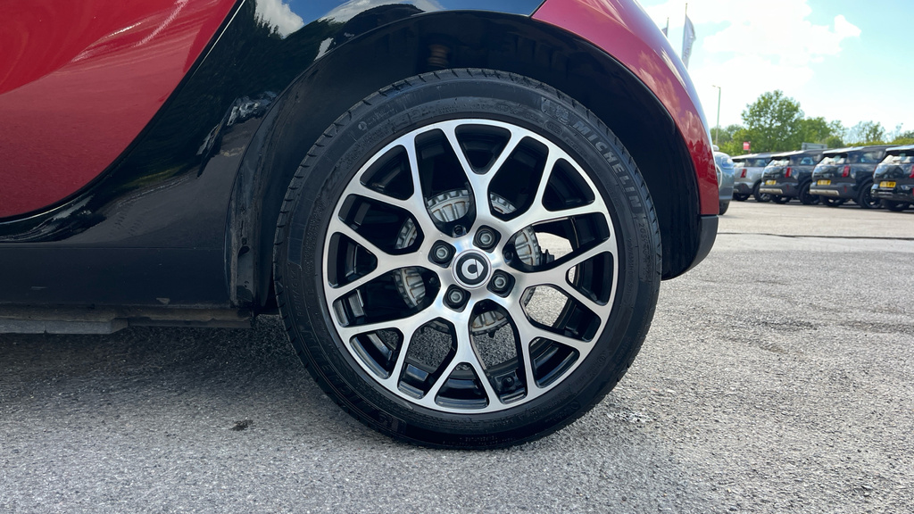 Smart Fortwo Coupe 60Kw Eq Prime Exclusive 17Kwh 22Kwch Black #18