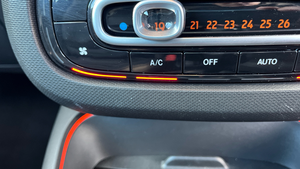 Smart Fortwo Coupe 60Kw Eq Prime Exclusive 17Kwh 22Kwch Black #23