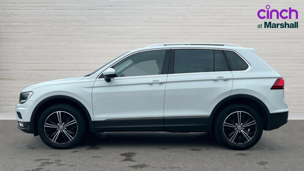 Volkswagen Tiguan Tiguan 2.0 Tdi 190 4Motion Se Nav Dsg KS66XMH White #6