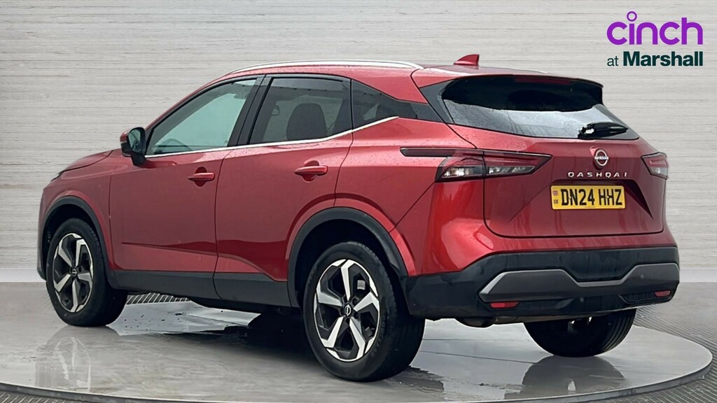 Nissan Qashqai Qashqai 1.3 Dig-t Mh 158 N-connecta Xtronic DN24HHZ Red #5