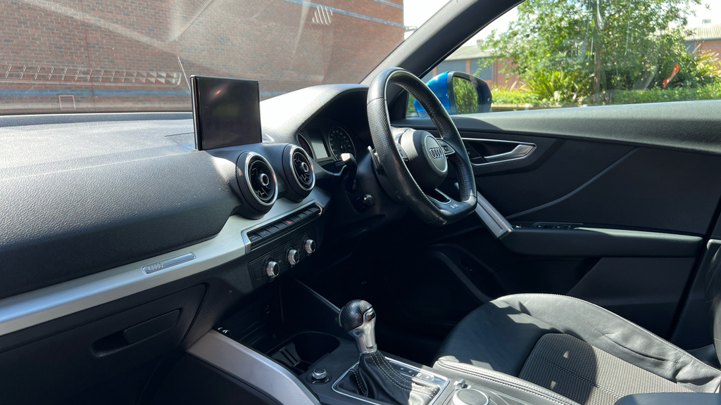 Audi Q2 Q2 35 Tfsi S Line S Tronic Blue #2