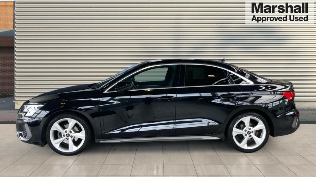 Audi A3 A3 35 Tfsi S Line S Tronic MK23EYU Black #6
