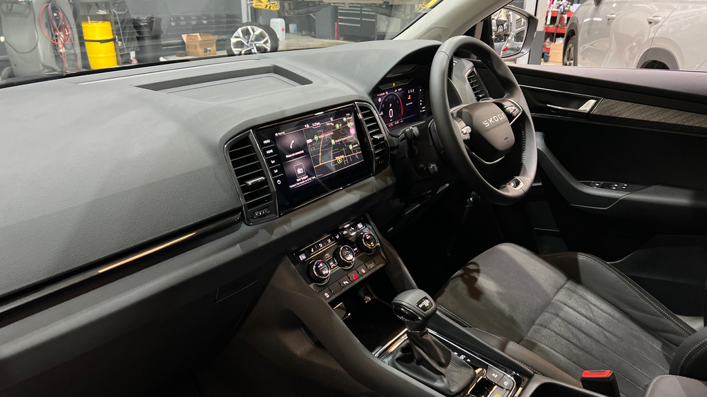 Skoda Karoq Karoq 1.5 Tsi Se L Edition Dsg EF75HEV Black #2