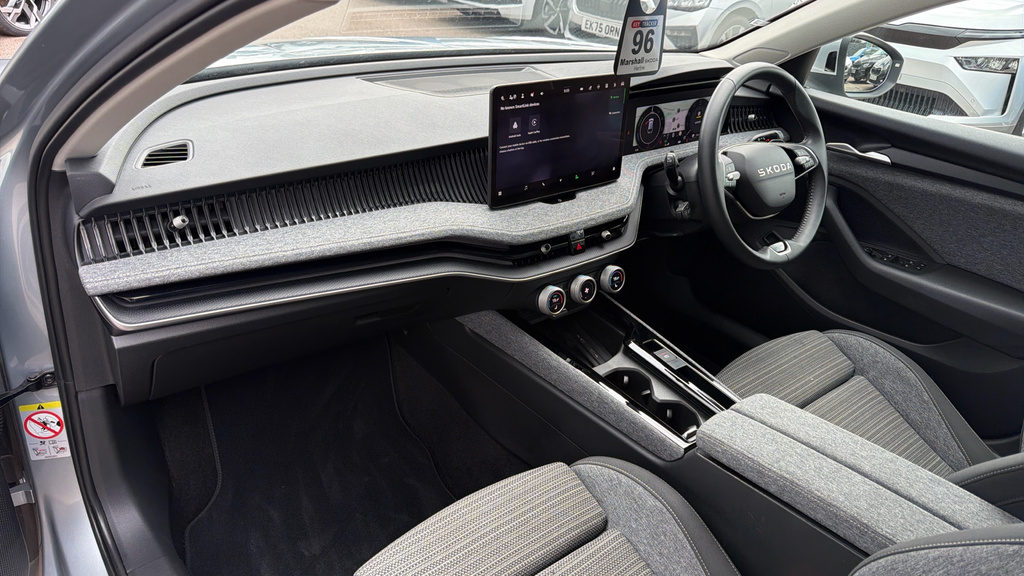 Skoda Superb Superb 1.5 Tsi Iv Se Technology Dsg GK25LFY Silver #2