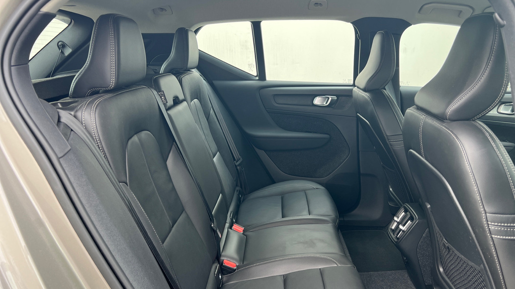 Volvo XC40 Xc40 2.0 B4p Inscription Awd Grey #6