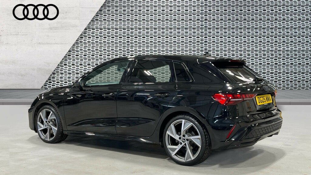 Audi A3 A3 35 Tfsi Black Edition S Tronic DG25WWA Black #3