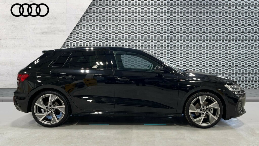 Audi A3 A3 35 Tfsi Black Edition S Tronic DG25WWA Black #4