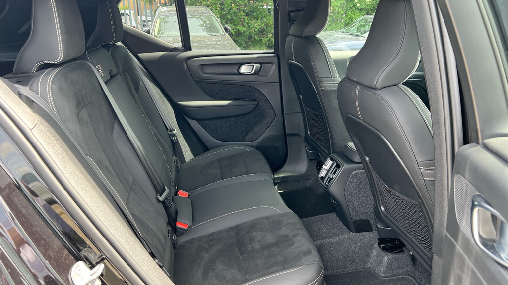 Volvo XC40 Xc40 2.0 B4p Plus Black Edition WF75DWC Black #6
