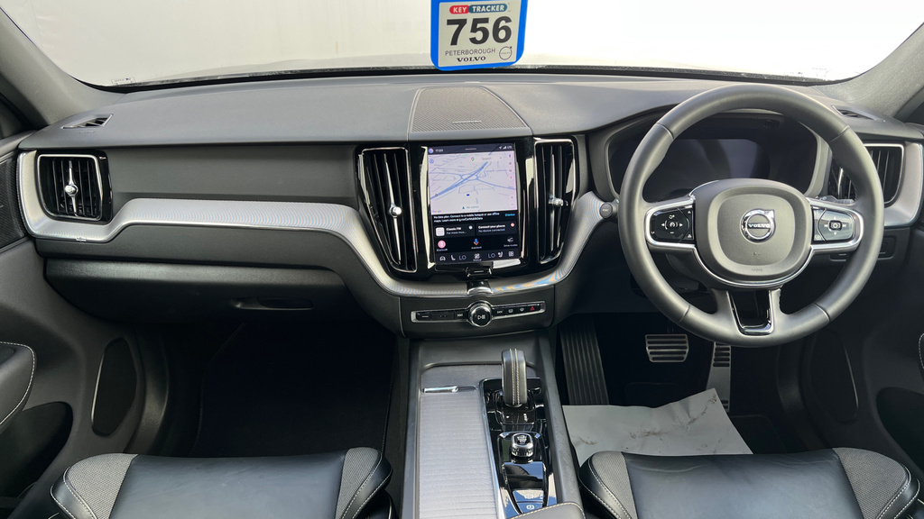Volvo XC60 Xc60 2.0 T8 Recharge Phev R Design Pro Awd Aut FV71EEZ Black #5