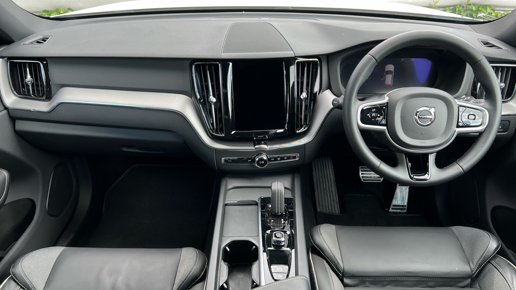 Volvo XC60 Xc60 2.0 B4d R Design Awd Geartronic White #5