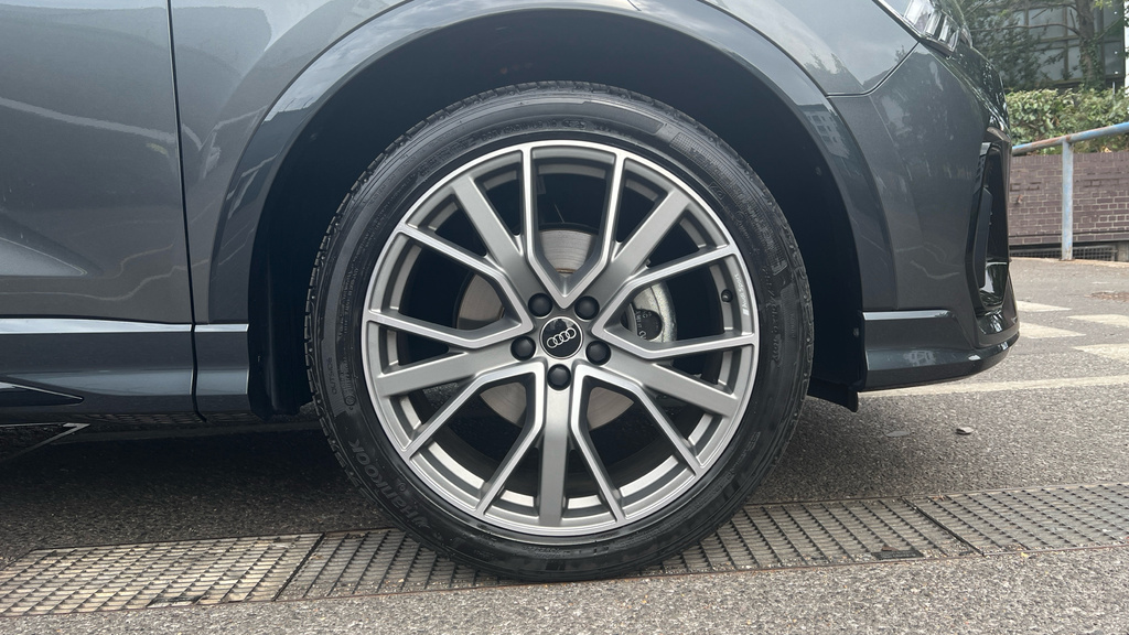 Audi Q3 Q3 35 Tfsi Black Edition S Tronic 20 Alloy LS75XNK Grey #5