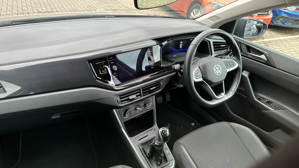 Volkswagen Polo Polo 1.0 Tsi Life RK73YGJ Grey #2