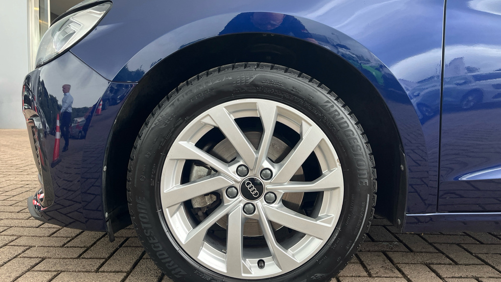Audi A1 A1 30 Tfsi 110 Sport LV73XMX Blue #5