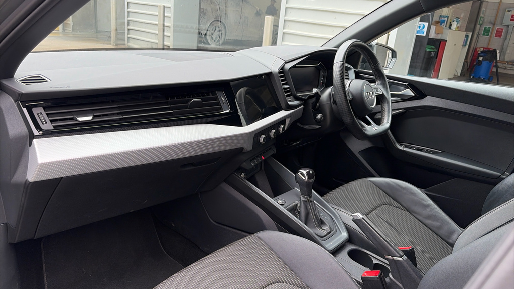 Audi A1 A1 35 Tfsi Black Edition S Tronic DF72EDJ Grey #2