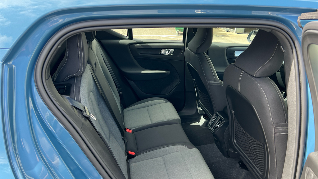 Volvo XC40 Xc40 2.0 B3p Plus Dark Blue #6