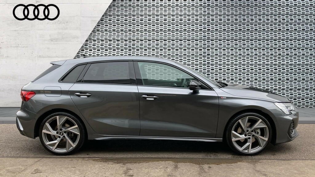Audi A3 A3 1.5 Tfsi 150 Black Edition S Tronic DA75UCV Grey #4