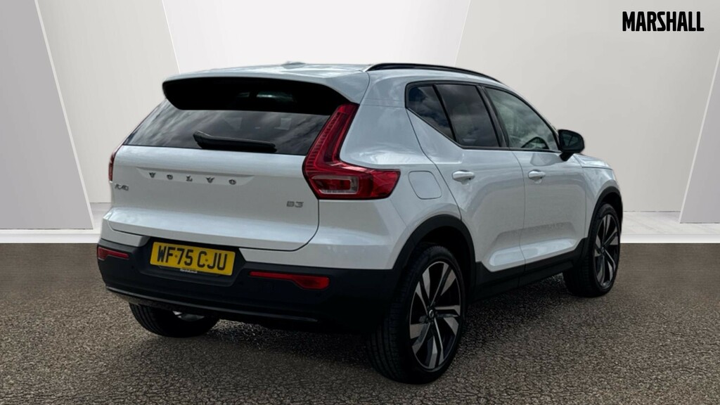 Volvo XC40 Xc40 2.0 B3p Ultra Dark WF75CJU White #2