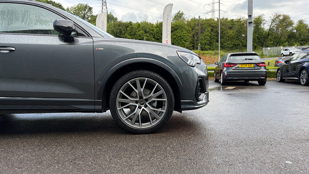 Audi Q3 Q3 35 Tfsi Black Edition S Tronic 20 Alloy LS75UYN Grey #5