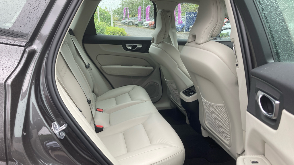 Volvo XC60 Xc60 2.0 B5p Plus Dark Awd Geartronic Grey #6