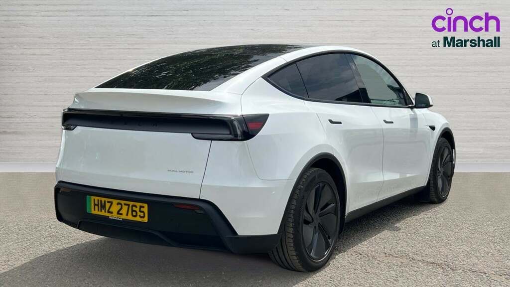 Tesla Model Y Model Y Long Range Awd White #3