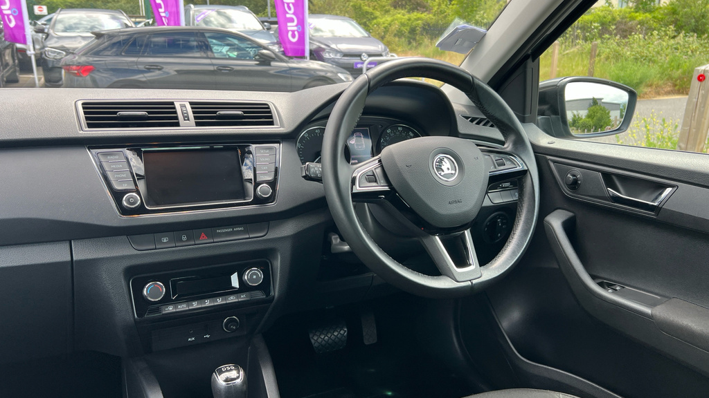 Skoda Fabia Fabia 1.2 Tsi Se L Dsg LY66LCC Black #2