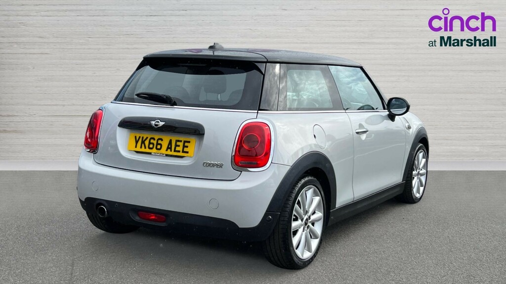 Mini Hatch Hatchback 1.5 Cooper YK66AEE Silver #3
