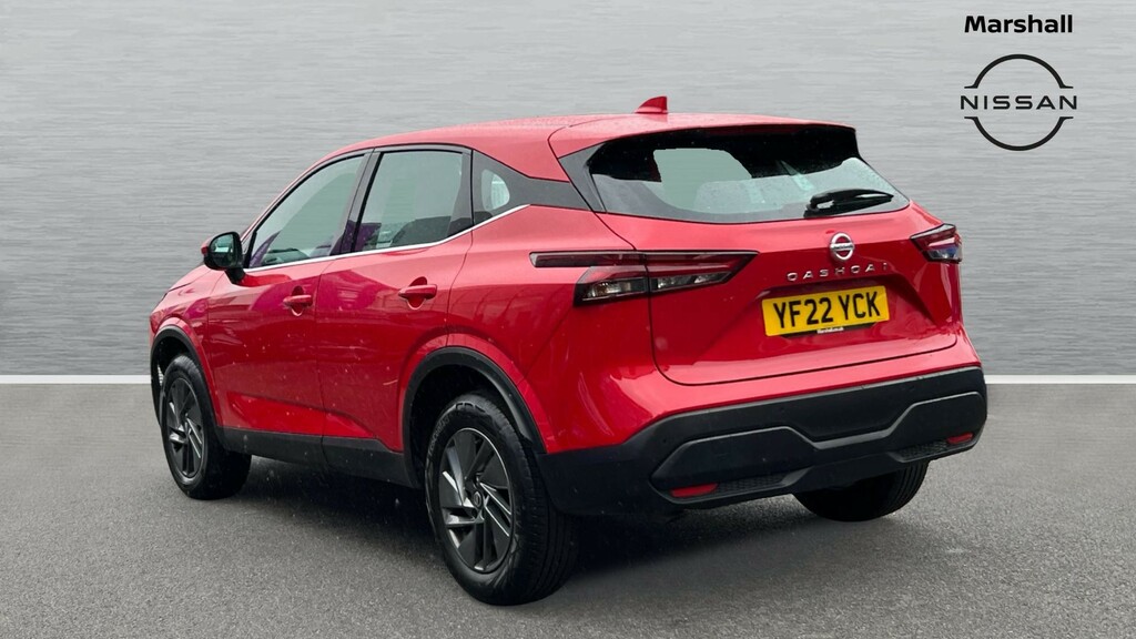 Nissan Qashqai Qashqai 1.3 Dig-t Mh Acenta Premium YF22YCK Red #2