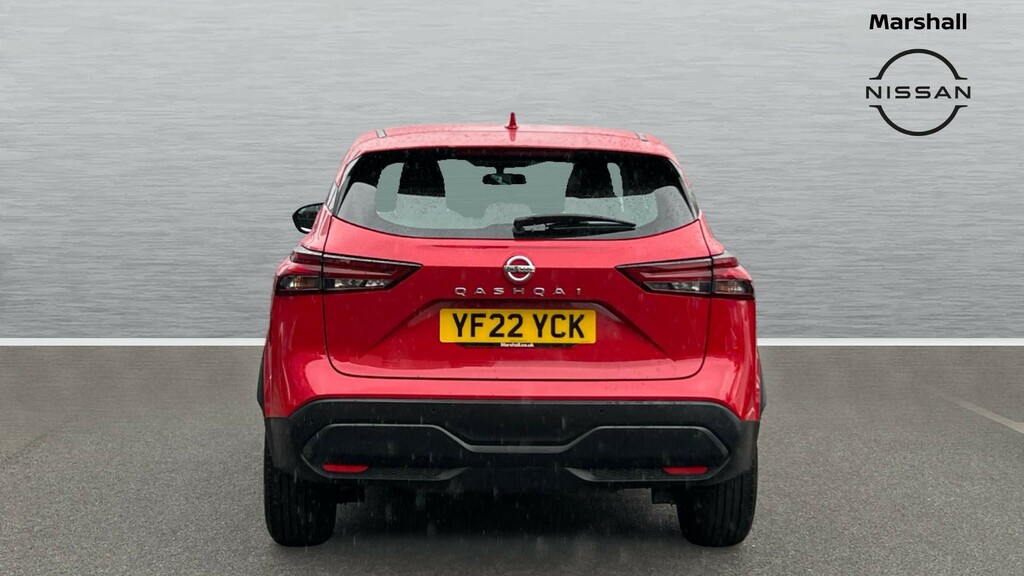 Nissan Qashqai Qashqai 1.3 Dig-t Mh Acenta Premium YF22YCK Red #6