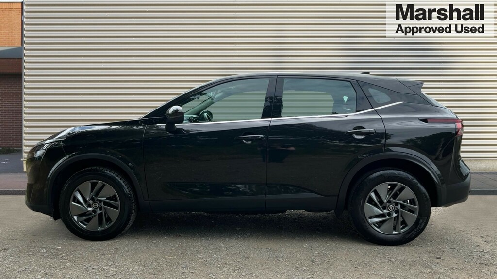 Nissan Qashqai Qashqai 1.3 Dig-t Mh 158 Acenta Premium Xtroni BG22CJU Black #6