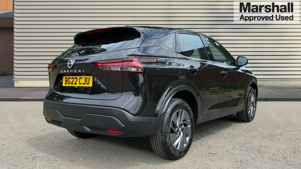 Nissan Qashqai Qashqai 1.3 Dig-t Mh 158 Acenta Premium Xtroni BG22CJU Black #3