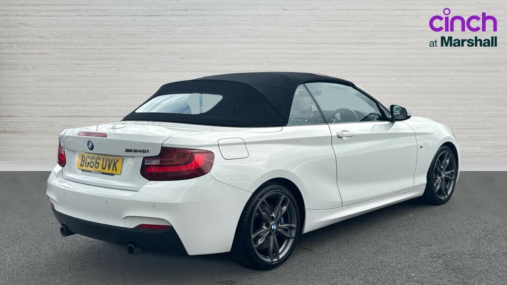 BMW 2 Series 2 Series M240i Nav Step BG66UVK White #3