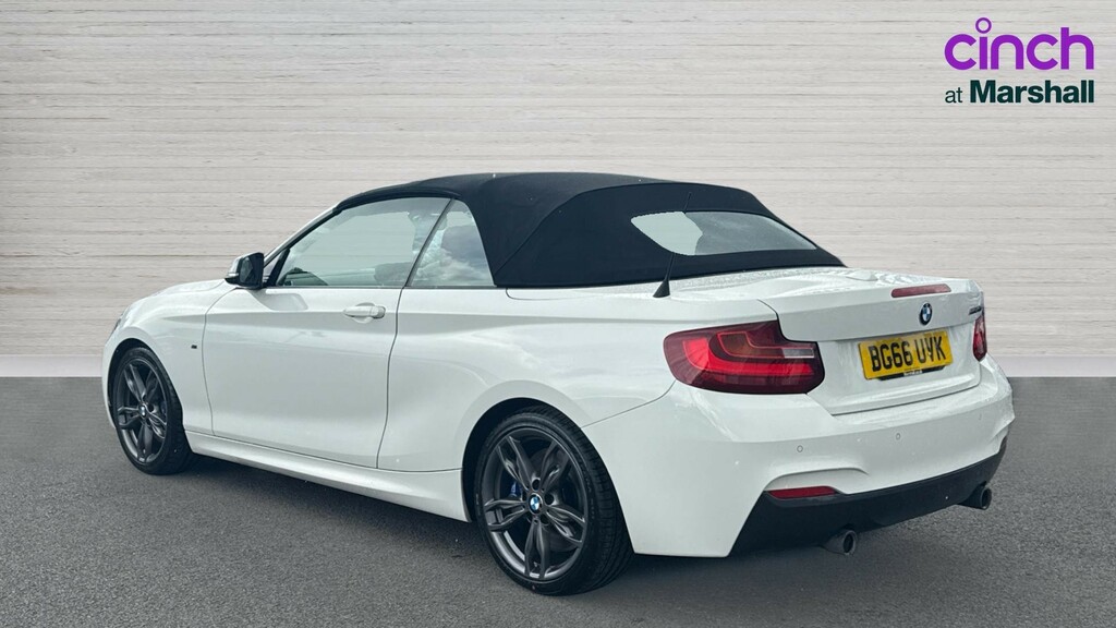 BMW 2 Series 2 Series M240i Nav Step BG66UVK White #5