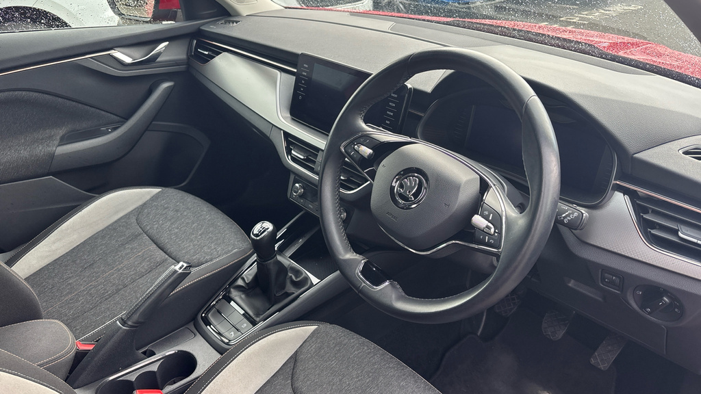 Skoda Kamiq Kamiq 1.5 Tsi Se L Executive GF23TFO Red #6